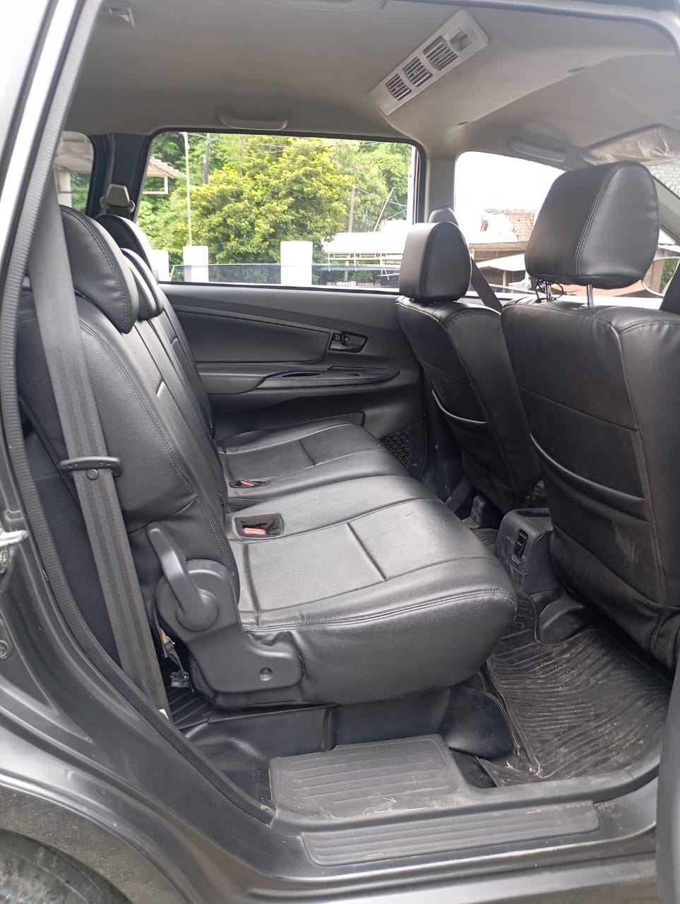 Toyota Avanza Interior