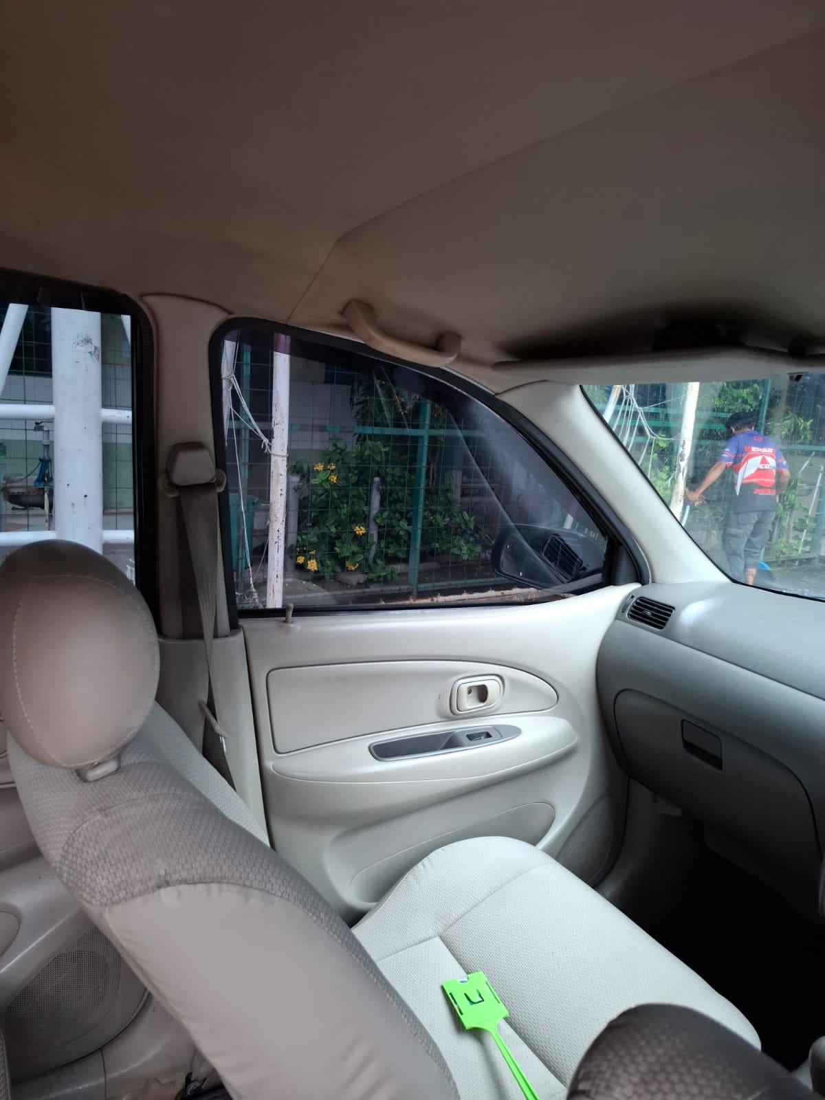 Daihatsu Xenia Brown Interior Set 1 Tampak Depan Kiri