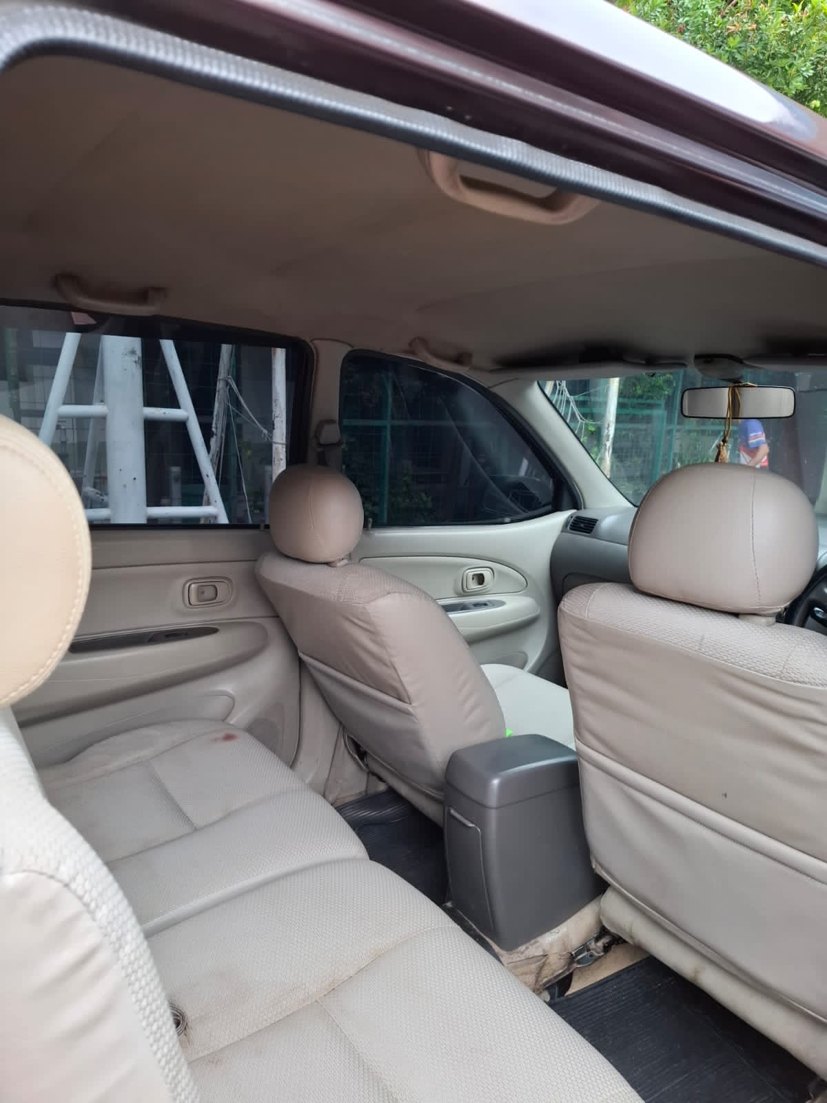 Daihatsu Xenia Brown Interior Set 2 Tampak Belakang